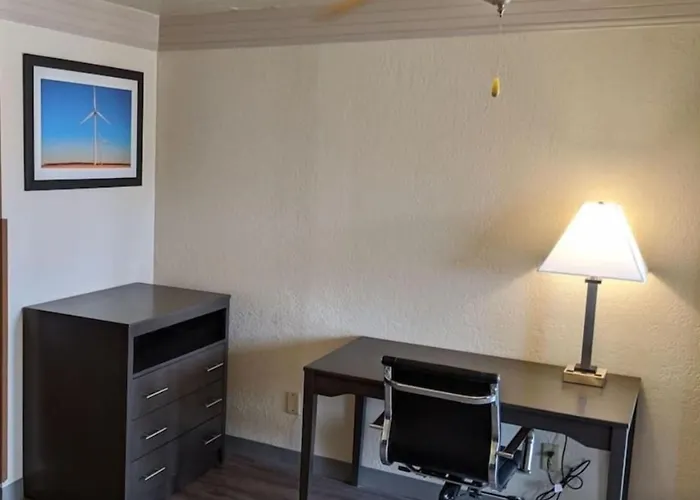 Atrium Inn