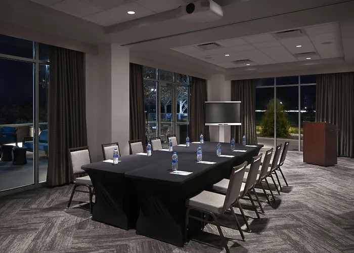 Hyatt Place Wilmington Riverfront