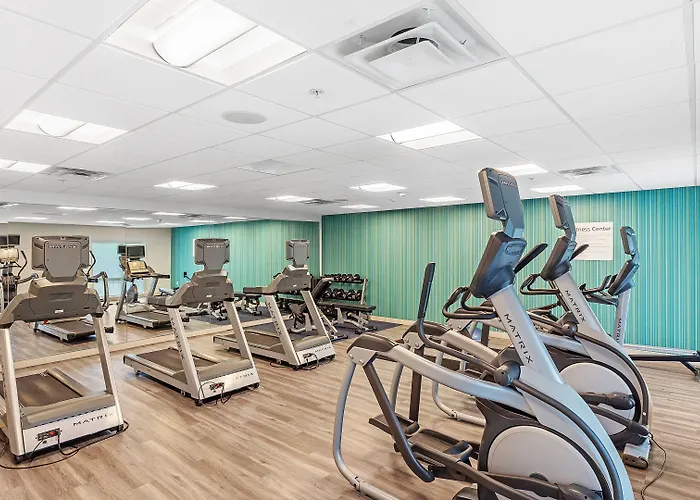 Holiday Inn Express & Suites Mobile - University Area By Ihg