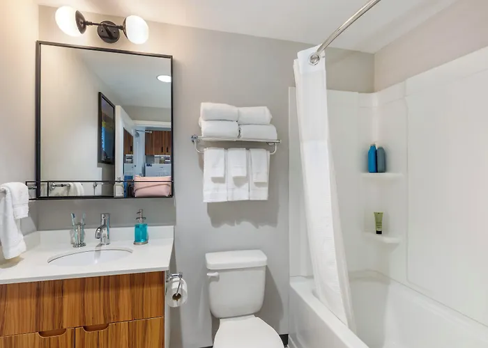 Uptown Suites Extended Stay Tampa Fl - Riverview