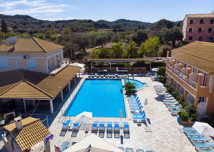 Kavos Plaza Hotel