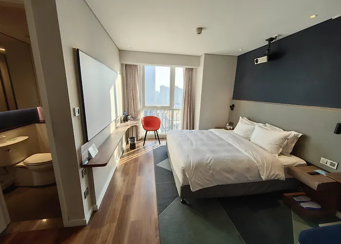 Holiday Inn Express Liyang Huafu By Ihg