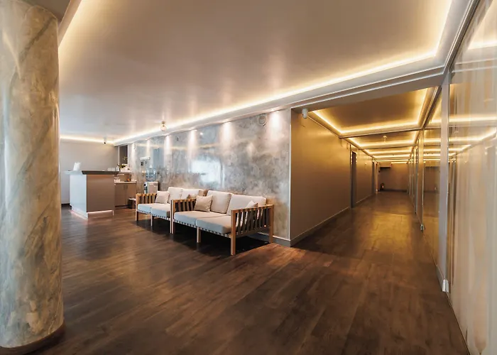 Palmon Bay Hotel & Spa