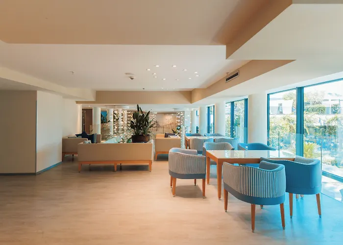 Palmon Bay Hotel & Spa