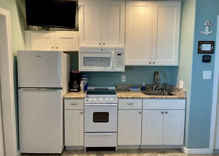Beachgate Condo Suites And Hotel 232 Condo