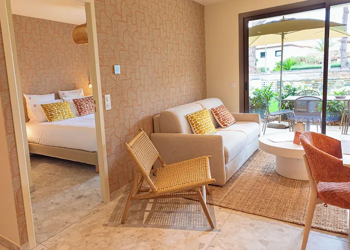 Hotel La Menado