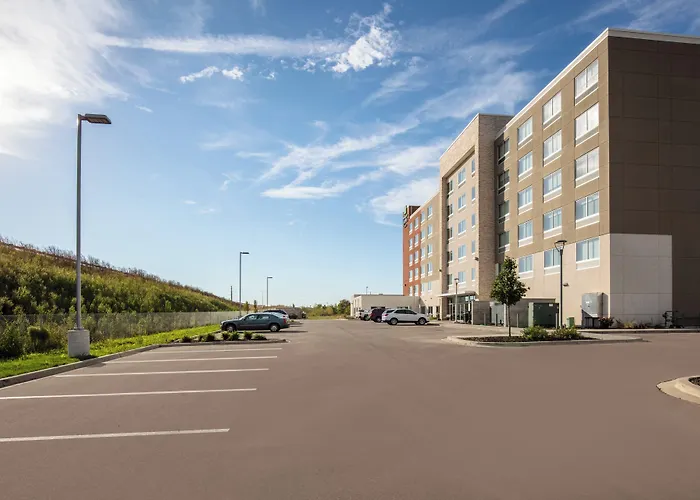 Holiday Inn Express & Suites - Beloit By Ihg