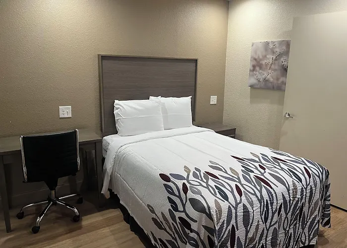 Red Roof Inn Haltom City