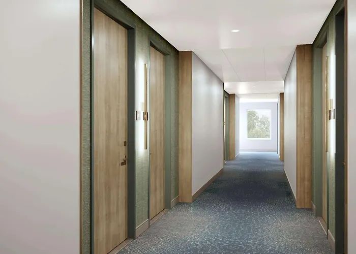 Wyndham Garden Orlando Airport - Free Airport Shuttle - Park N' Fly Available