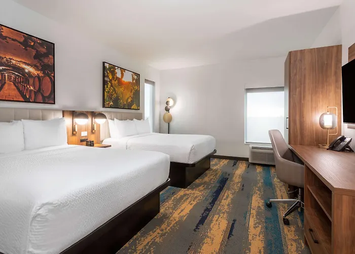 La Quinta Inn & Suites By Wyndham Galt Lodi North