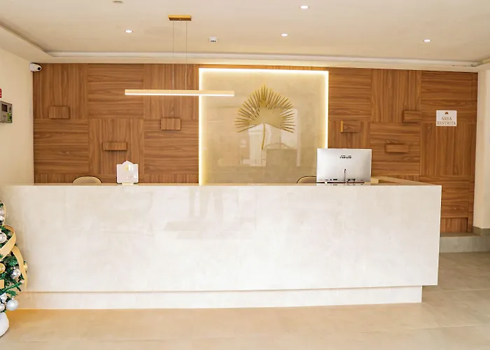 Catalina Hotel