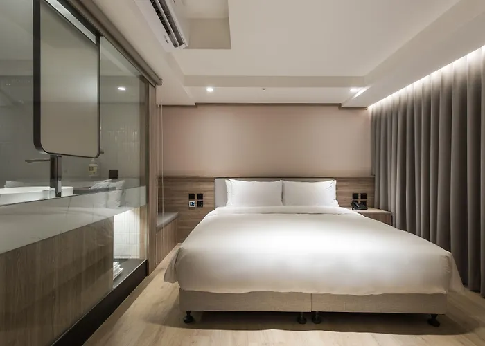Spring Rhapsody Hotel