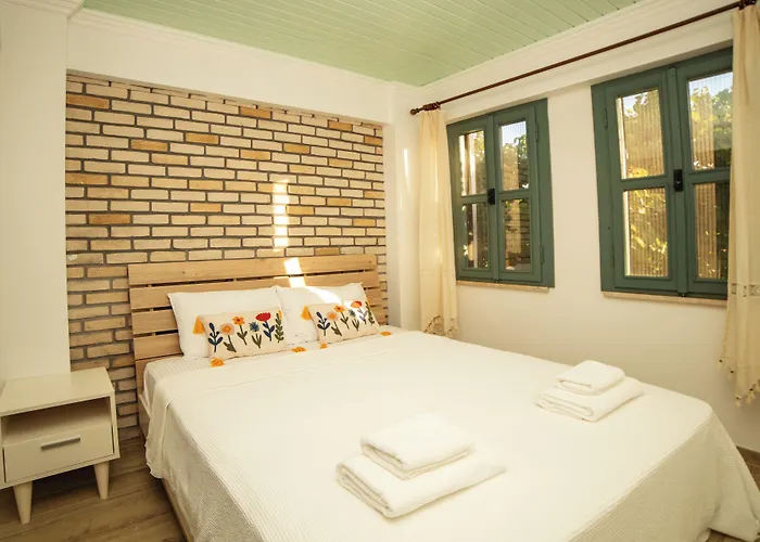 Paradise Imroz Butik Otel