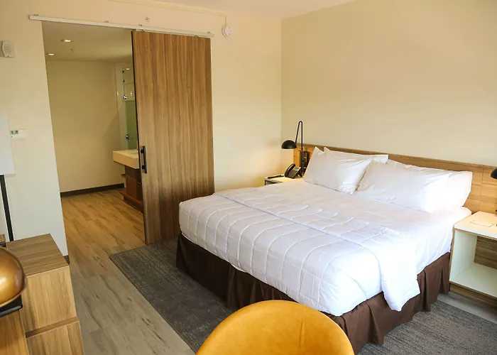 Wyndham Garden North Bergen - Secaucus