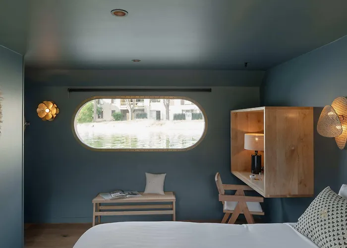 La Peniche - Bed And Bicycle - Aigues Mortes