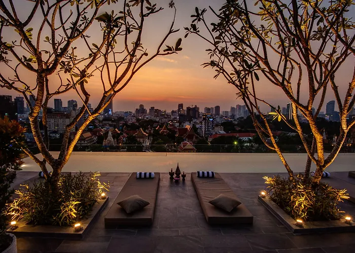 Glow Park Hotel Grand Royal Palace