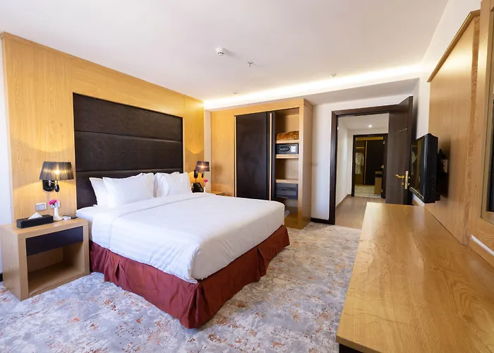 Mira Business Hotel