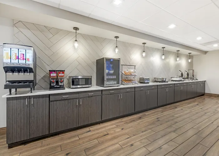 Best Western Plus Elizabethtown Inn & Suites