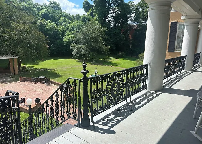The Inn At Cedar Grove