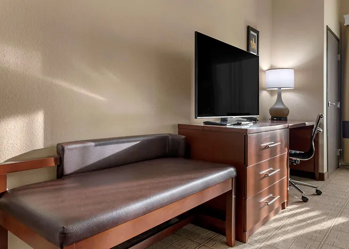 Comfort Inn & Suites North Mankato