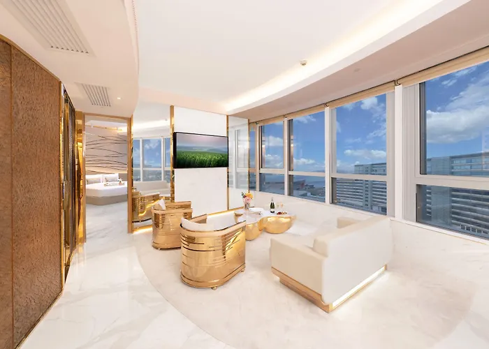 Regala Skycity Hotel By Regal Hotels
