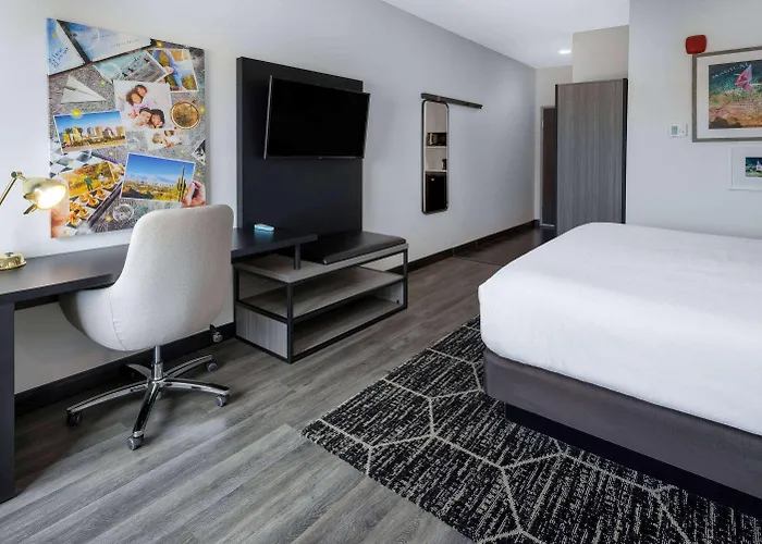 La Quinta Inn & Suites By Wyndham Maricopa Copper Sky