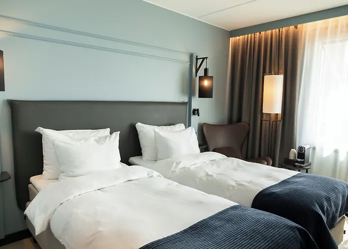 Home Hotel 1624