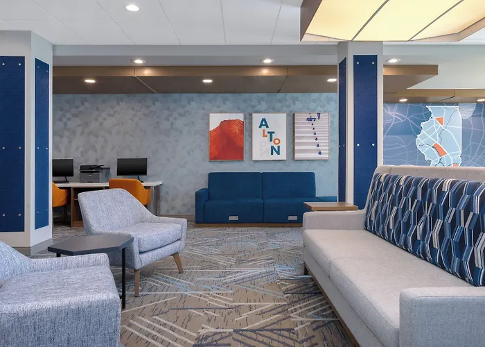 Holiday Inn Express & Suites Alton St Louis Area By Ihg