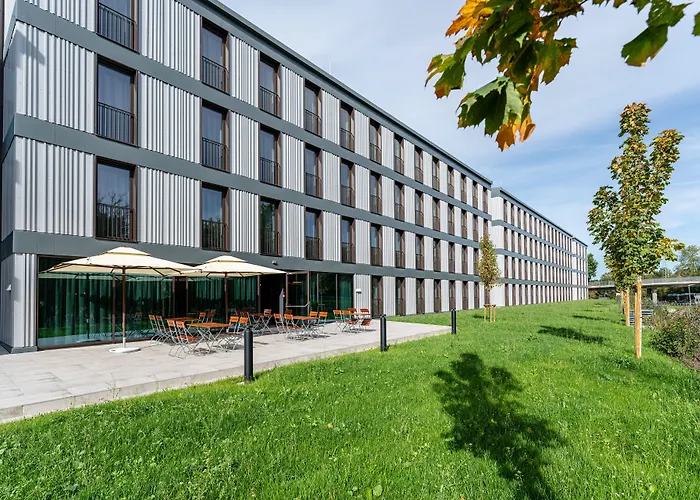 FreshSuites&Bar