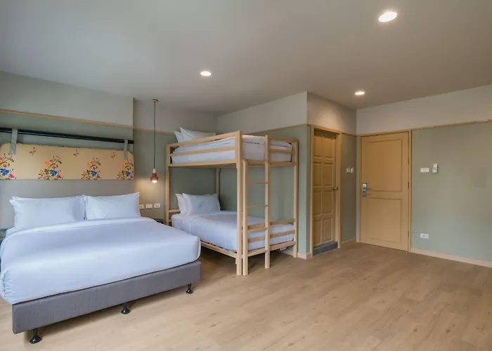 The Blanket Hotel Phuket Old Town