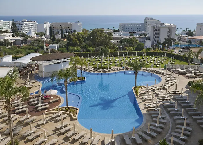 Sunrise Oasis Hotel & Waterpark