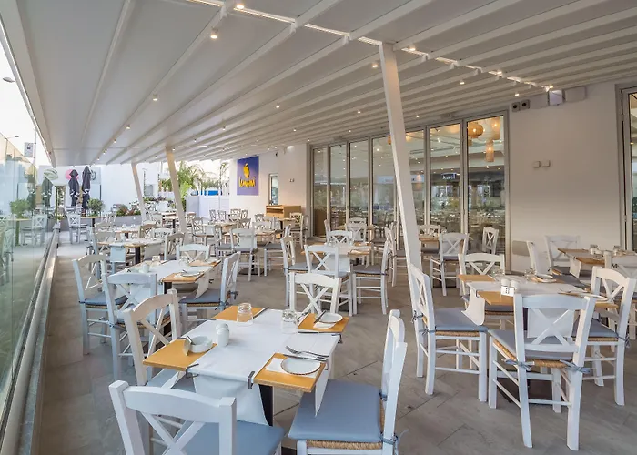 Protaras Plaza Hotel