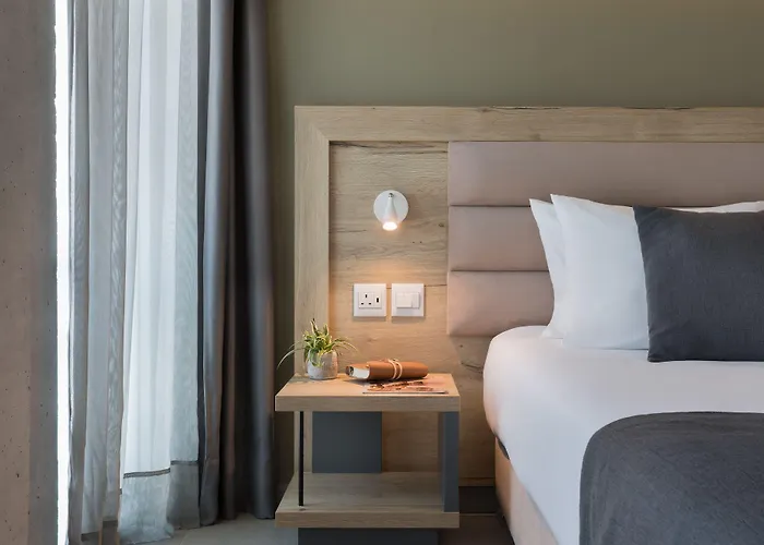 Azur Hotel By St Hotels