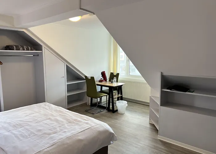 Hotel Bitzer Backnang Zentrum 24H Check In Fruehstueck Zubuchbar Gratis Parkplaetze