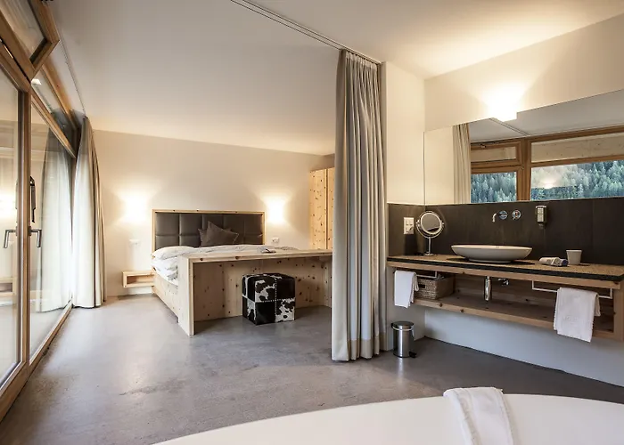 Hotel Arnica Scuol - Adults Only