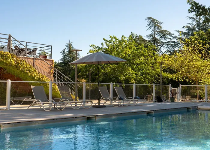 Hôtel&Résidence Lou Paradou Gréoux Les Bains