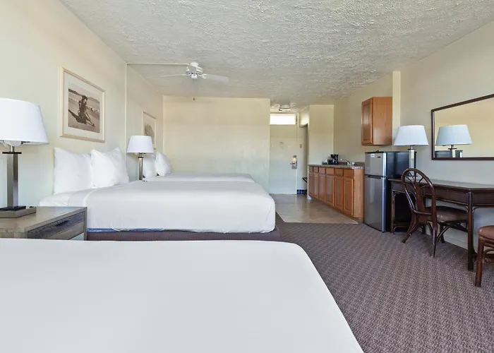Maui Seaside Hotel