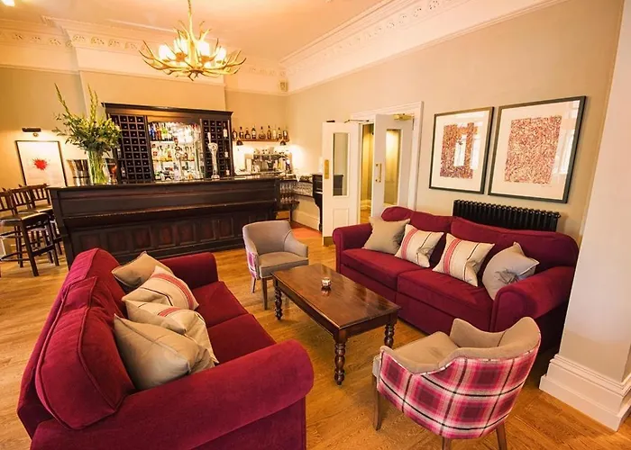 Eslington Manor