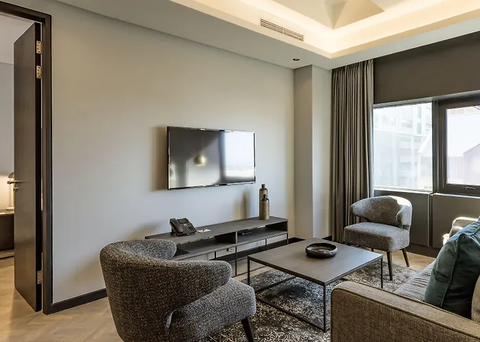 The Onyx Apartment Hotel By Newmark