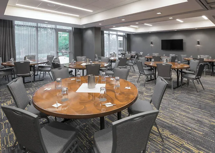Courtyard By Marriott Halifax Dartmouth