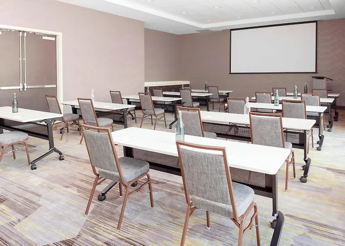 Courtyard By Marriott Deland Historic Downtown
