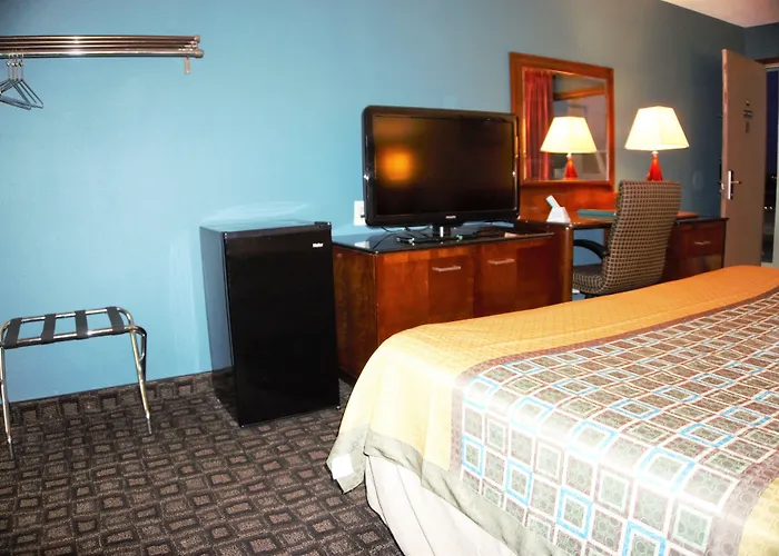 Lakes Inn