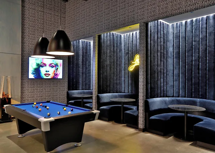 Aloft By Marriott Chicago Mag Mile