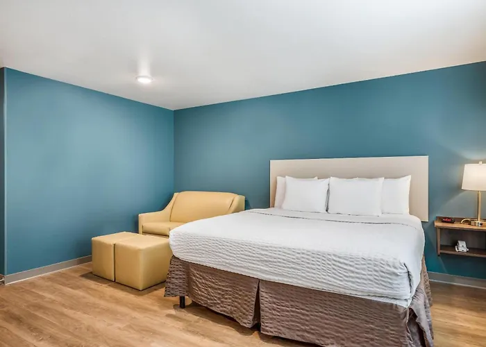 Woodspring Suites Elgin - Chicago