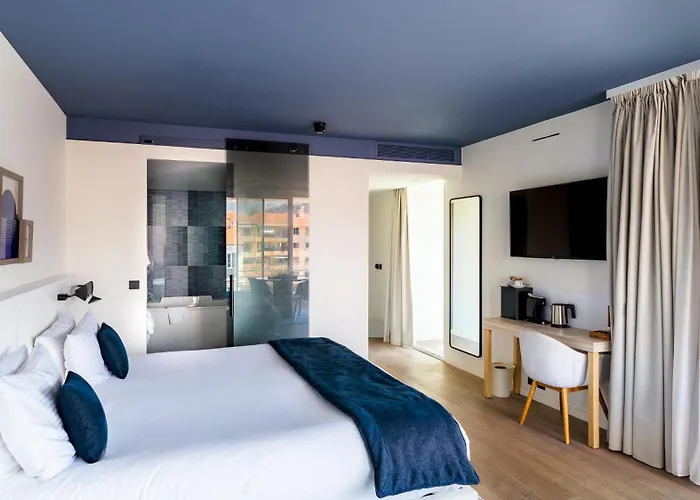 Hotel Indigo Cagnes-Sur-Mer By Ihg