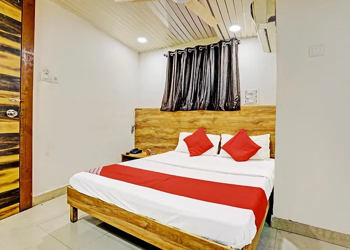Oyo Flagship Hotel Satyam Palace