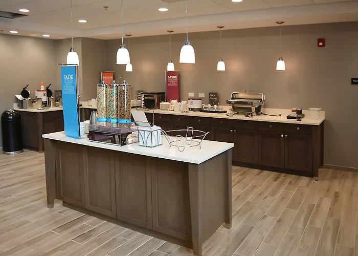Hampton Inn & Suites Philadelphia/Media