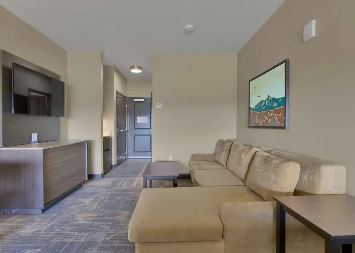 Best Western Plus Fillmore Inn & Suites