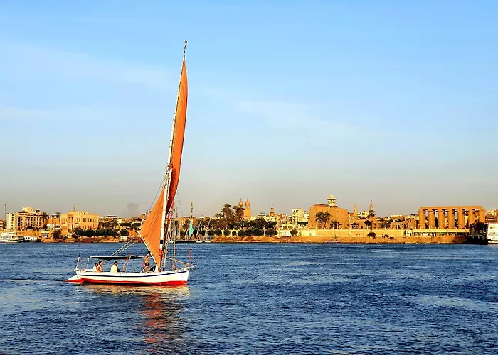 Spring Hotel Luxor
