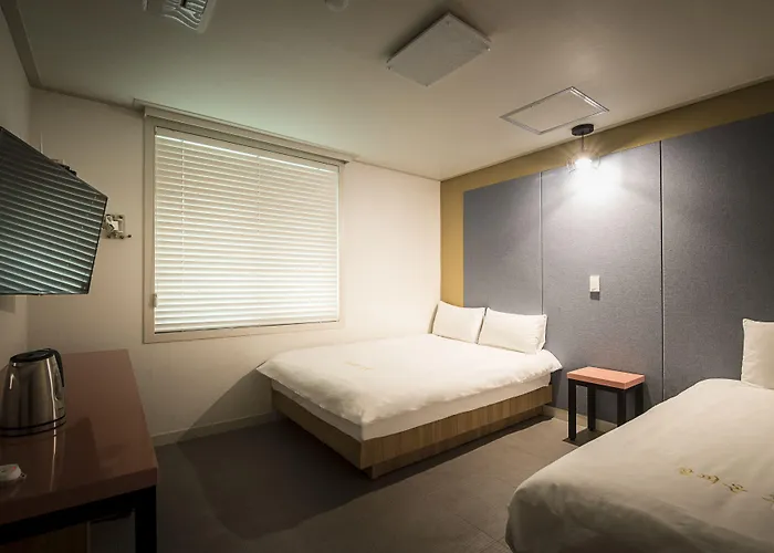 Champion Hotel